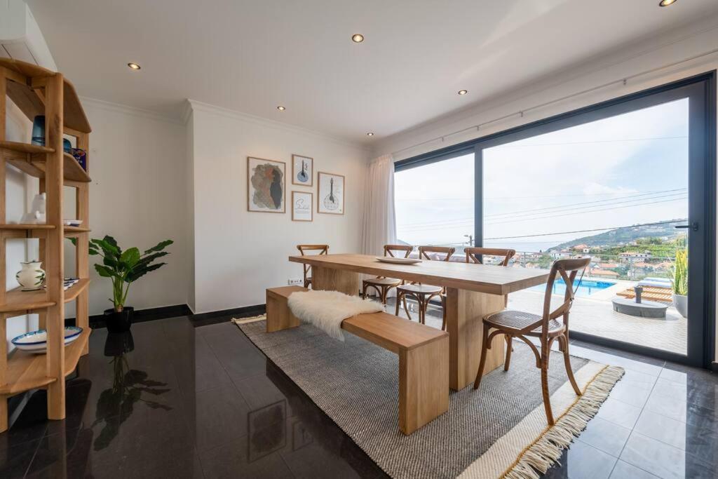 Luxury Haven: Heated Pool, Ac & Sun Villa *